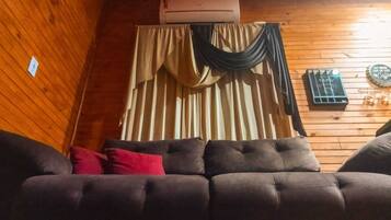 Chalet | Living area | TV