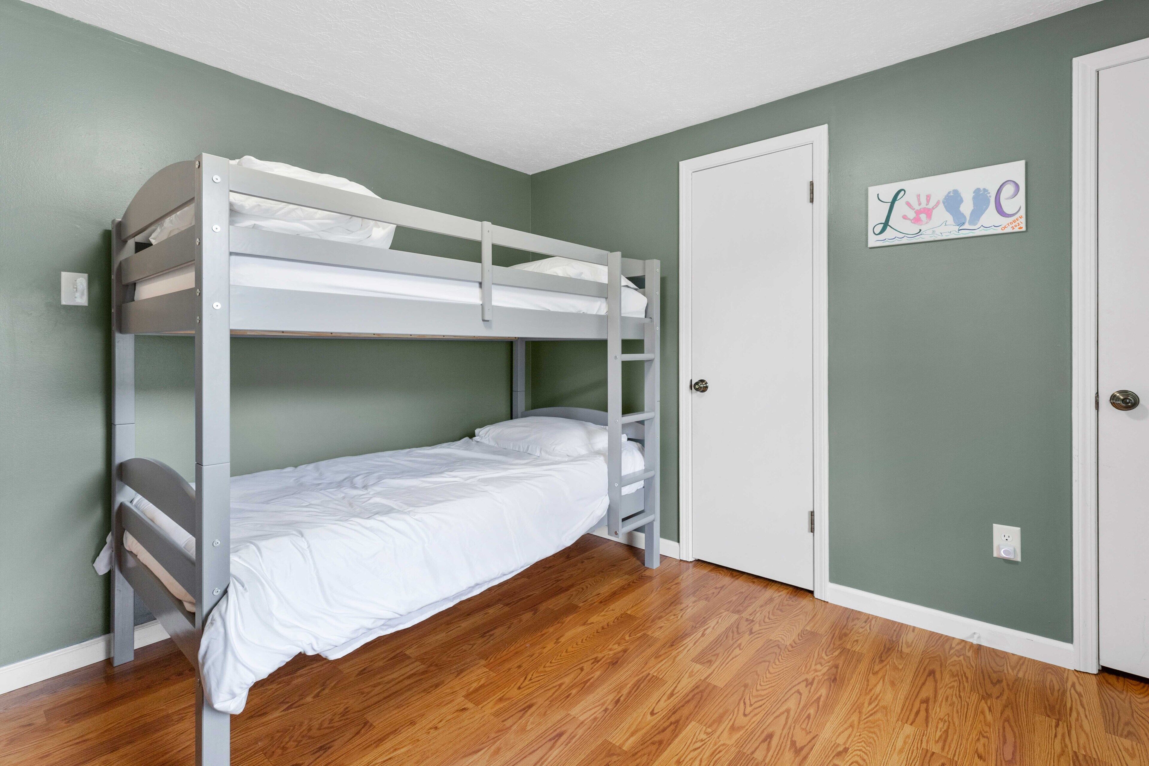 Country Retreat, Blacksburg Va, Sleeps 10, 9 miles to Va Tech & Close to Radford