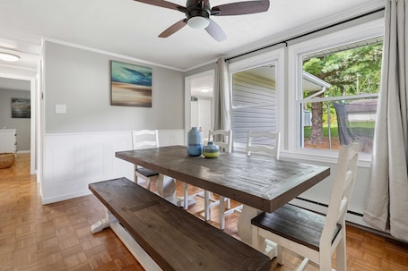Dining. Spacious 4BR Mountain Stay • Perfect for Virginia Tech & Radford Visits