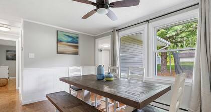 Spacious 4BR Mountain Stay • Perfect for Virginia Tech & Radford Visits