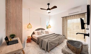 7 bedrooms, in-room safe, desk, iron/ironing board