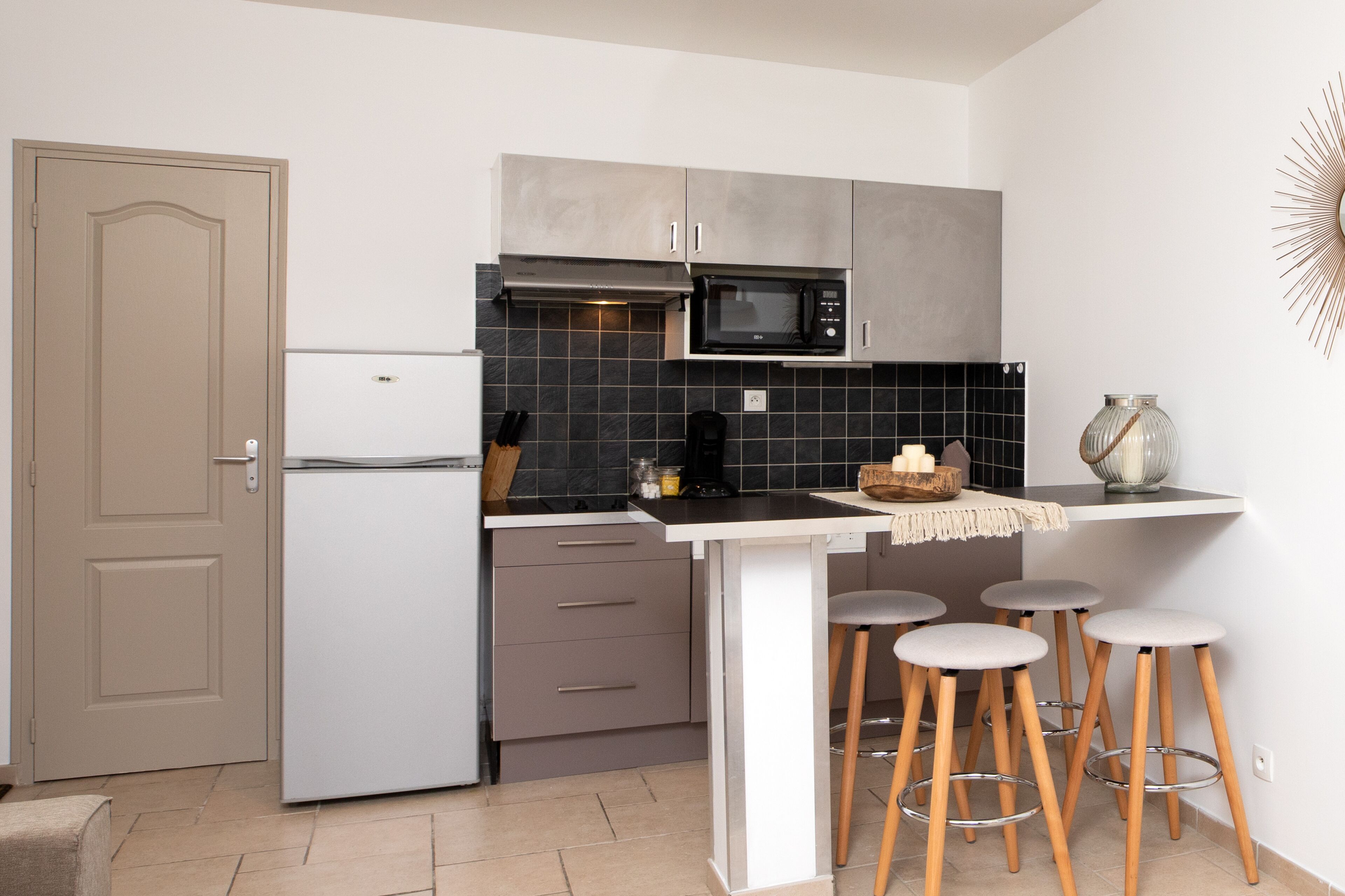 61.3-Apartment-Luxury-Private Bathroom-Terrace