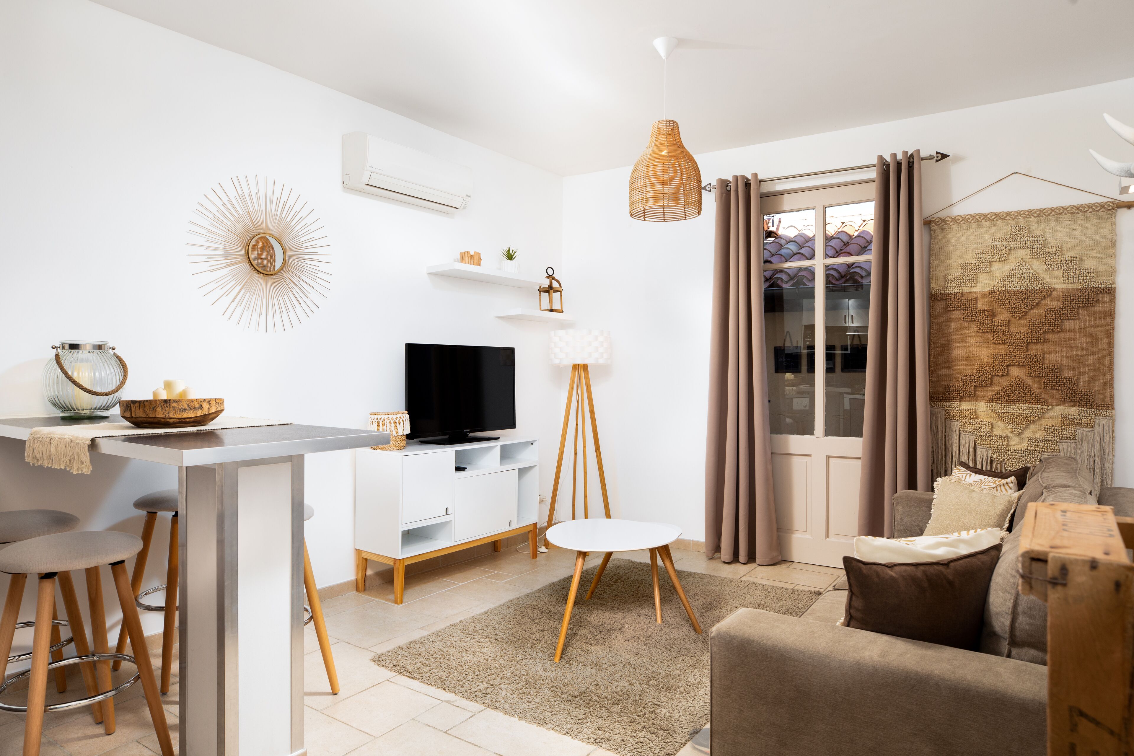 61.3-Apartment-Luxury-Private Bathroom-Terrace