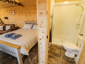 Cottage | Individually decorated, individually furnished, free WiFi