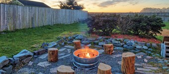 🩴🌲Fairhaven Retreat: Enjoy serenity and ocean breeze at this family friendly coastal home!