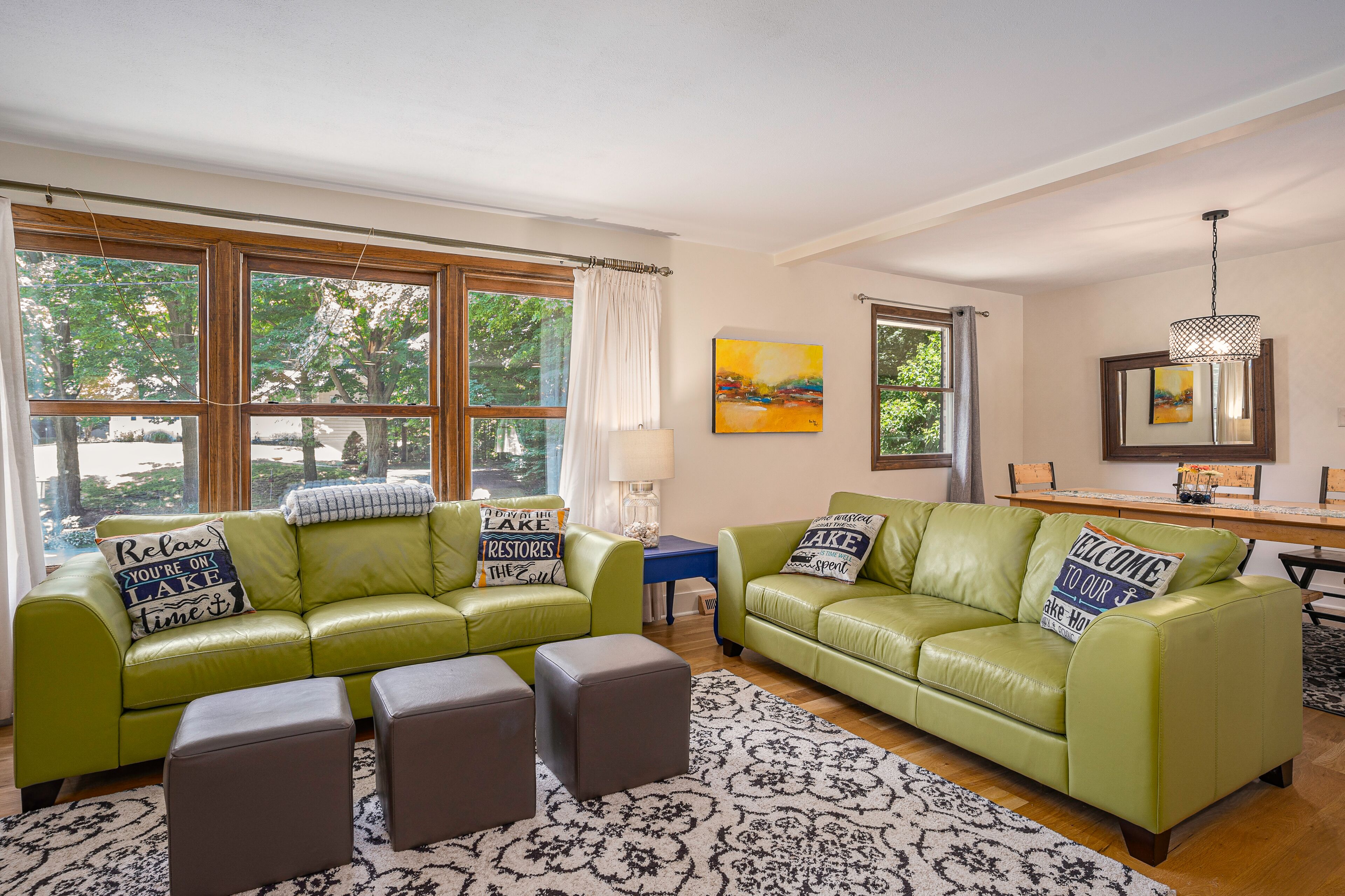 Spacious house with private pool, badminton, cornhole, firepit, grill, and WiFi