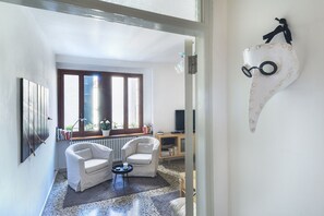 TV - ACQUARELLO, SPACIOUS APARTMENT IN THE HEART OF VENICE (Venise)
