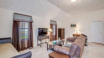 Apartment (Sunnyside Up) | Exterior