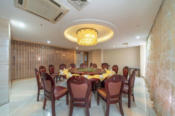 Restaurant - Ling Nan International Hotel (Xing'an County)