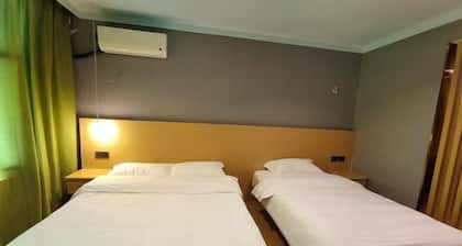 Fangcao Business Hotel