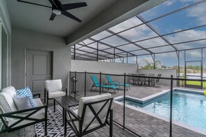 Exterior - 7163 Solterra (Davenport)