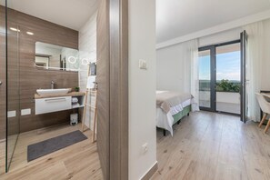 8 bedrooms, iron/ironing board, free WiFi, bed sheets - Magic World Villas Complex (Labin)