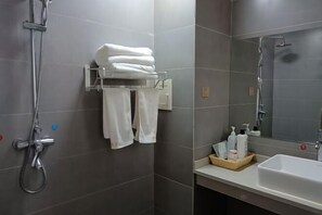 Room - Yintai Hotel (Menglian)