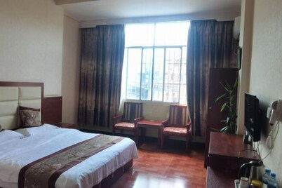 Yintai Hotel