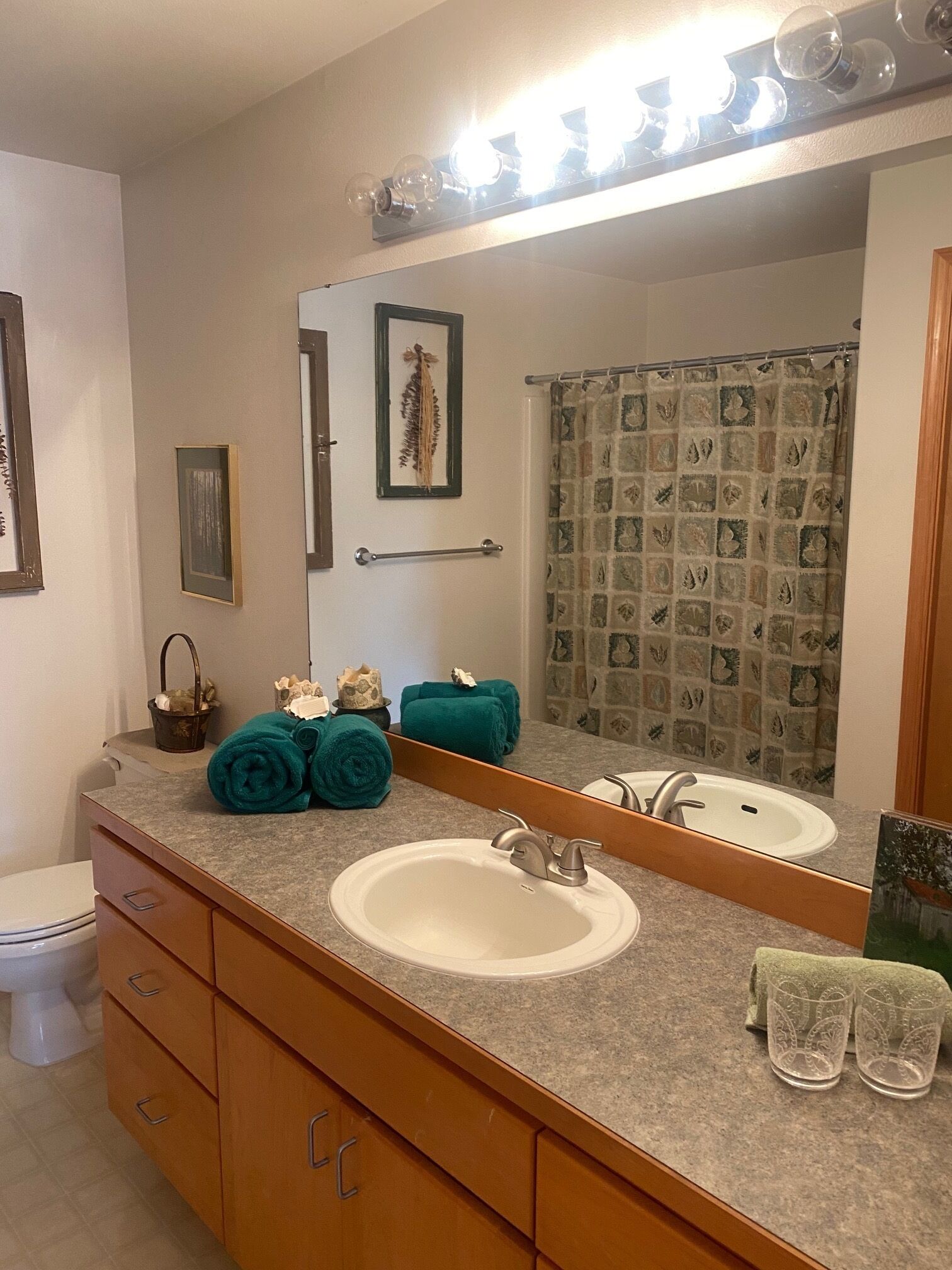 Lake Escape: Hot Tub& Sauna, Dock& Kayaks