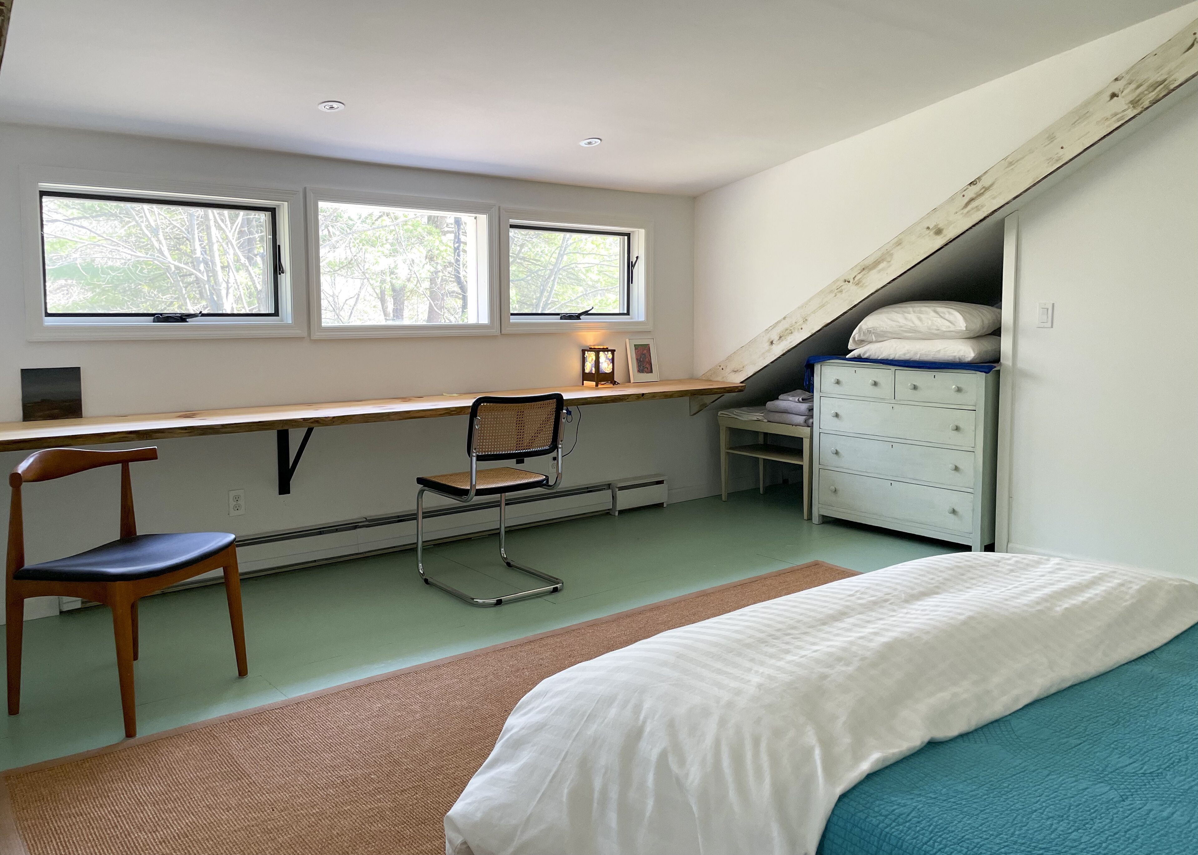 Serene, stylish cottage - close to Hudson - New Listing