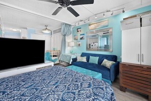 Free WiFi, bed sheets - Oceanfront Studio-2 Beds, Balcony, Pool, Sleeps 4 (Ocean City)