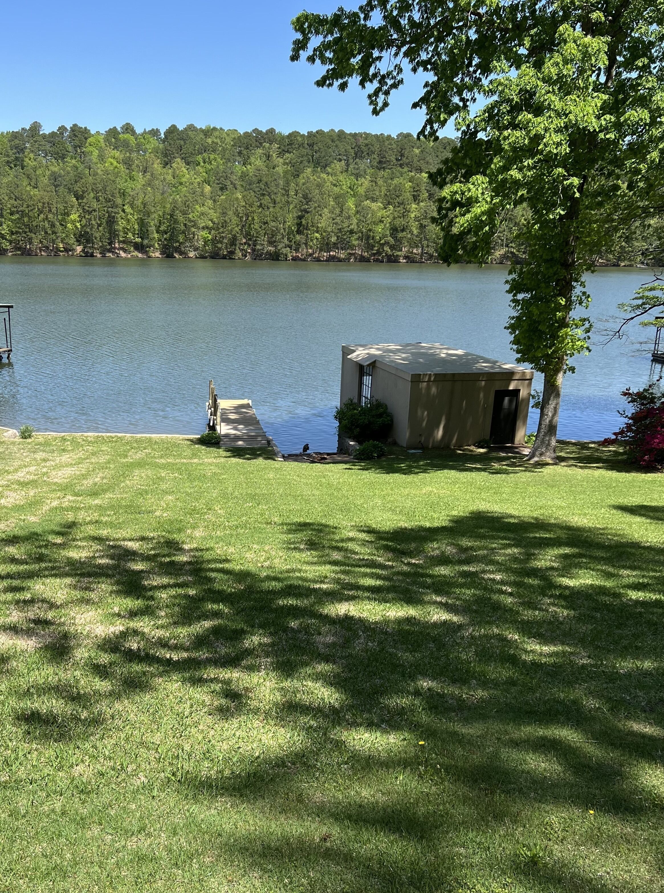 Lazy Daze on Lake Hamilton