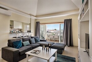 Televisión y reproductor de DVD 