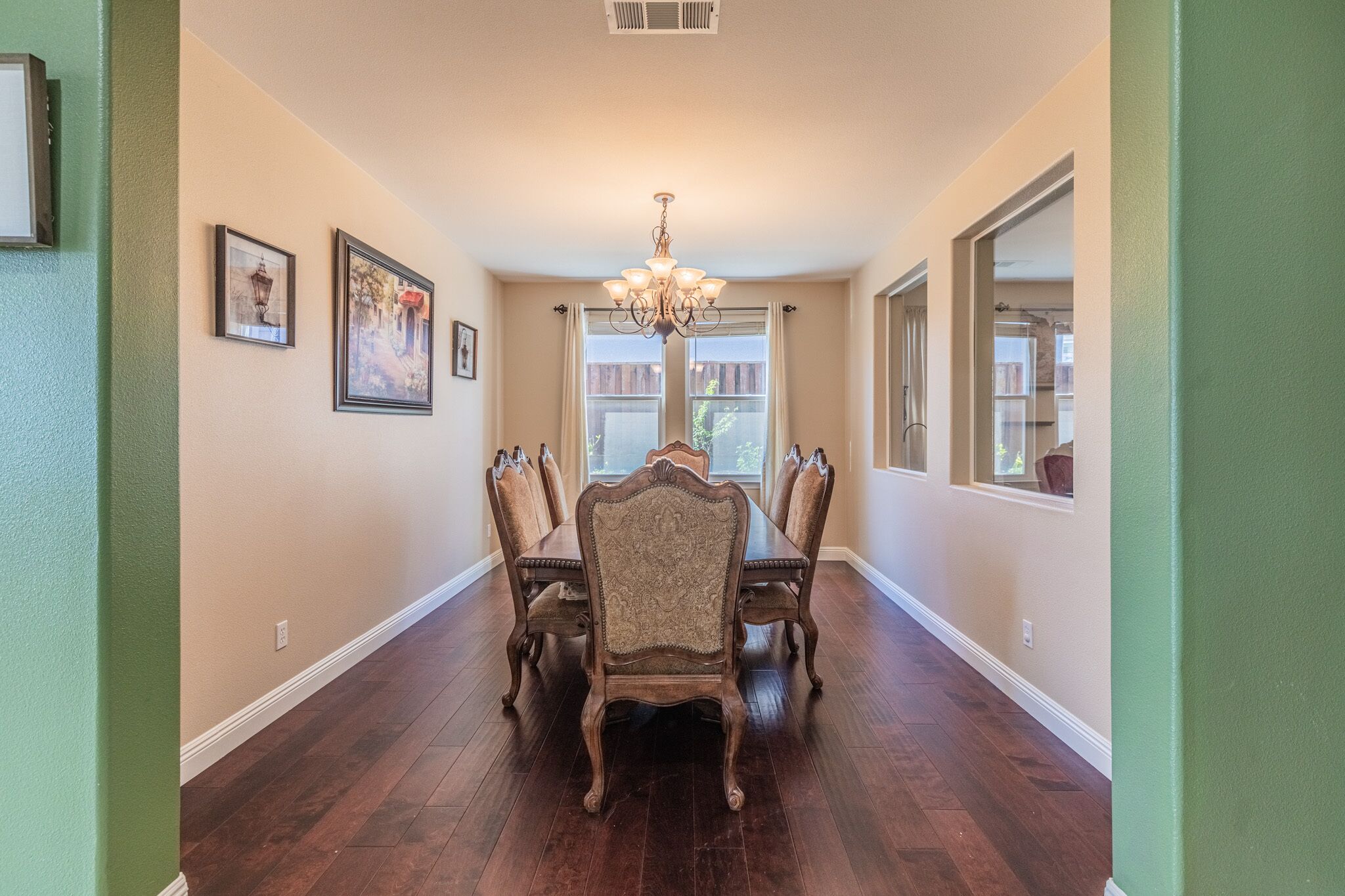Blissful California Nights (4 Bedroom 3.5 Bath)