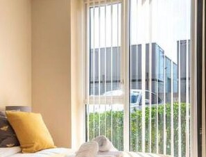 Apartment, 2 Queen Beds | Exterior - Immaculate 2-bed Apartment in Reading (Reading)