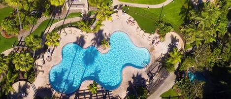 Piscine extérieure, piscine chauffée