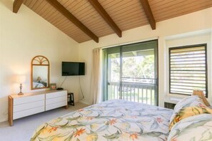 2 chambres, fer et planche à repasser, lit de bébé portatif