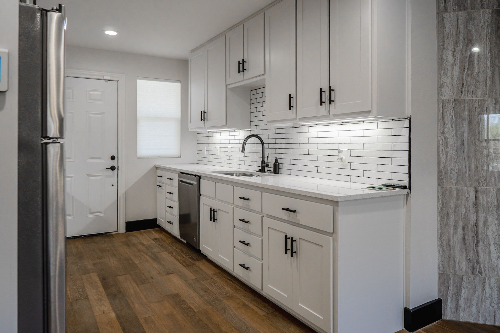 Luxury Suite/By EATS, DRINKS,  & ENTERTAINMENT