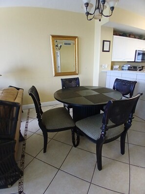 تناول الطعام