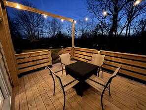 Outdoor dining - Clayton's 1910, Completely Restored Mill House, business-friendly weekday rates (Graham)
