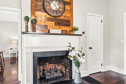 Clayton's 1910, Completely Restored Mill House, business-friendly weekday rates