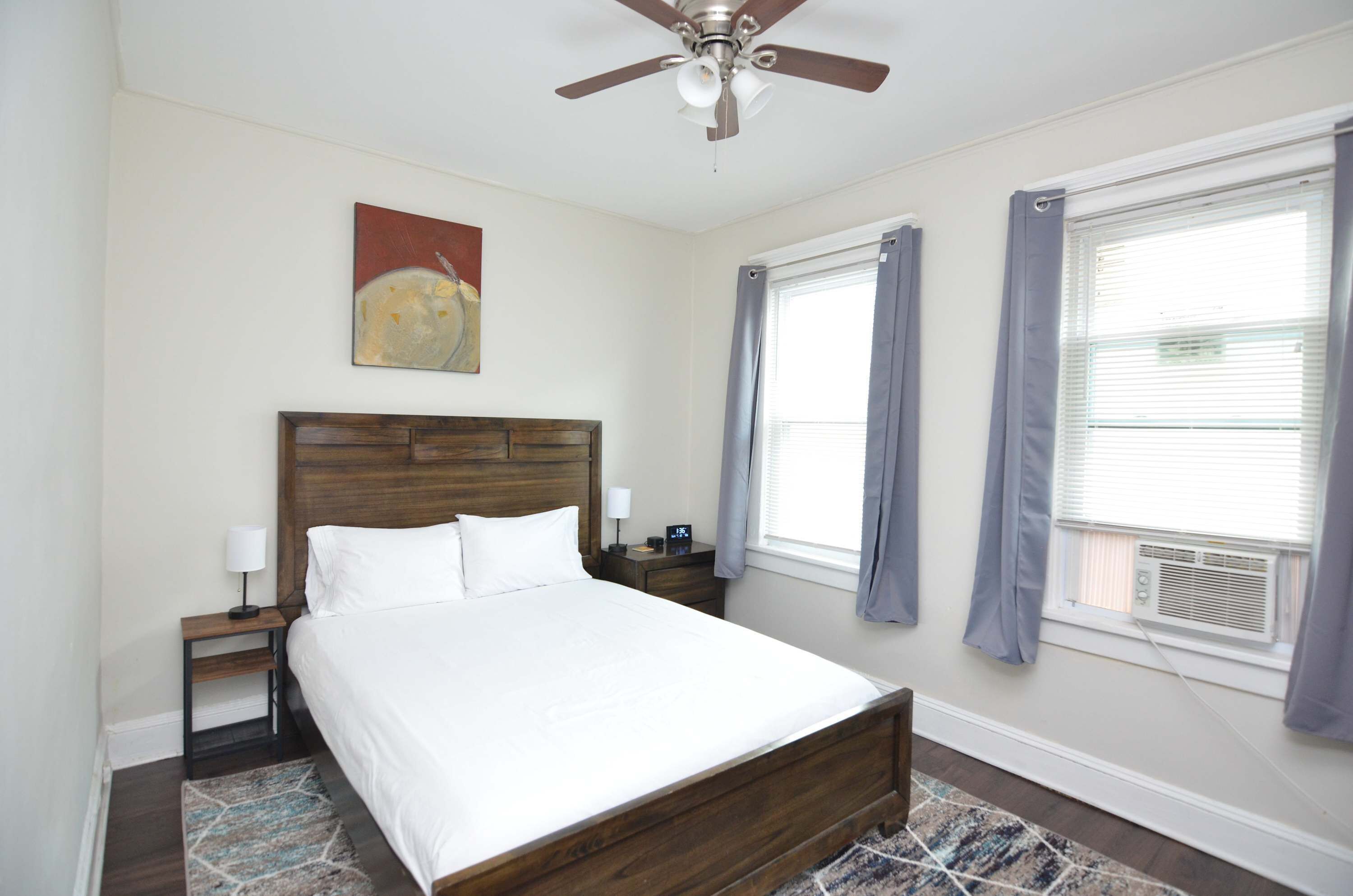 3 多间卧室、熨斗/熨衣板、WiFi、床 单