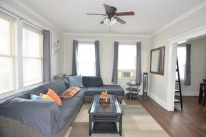 TV, offices - Spacious 2-Family w/ Parking & Laundry Near RU/RWJ (Highland Park)