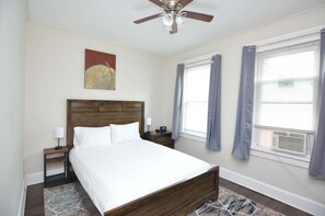 6 bedrooms, iron/ironing board, free WiFi, bed sheets