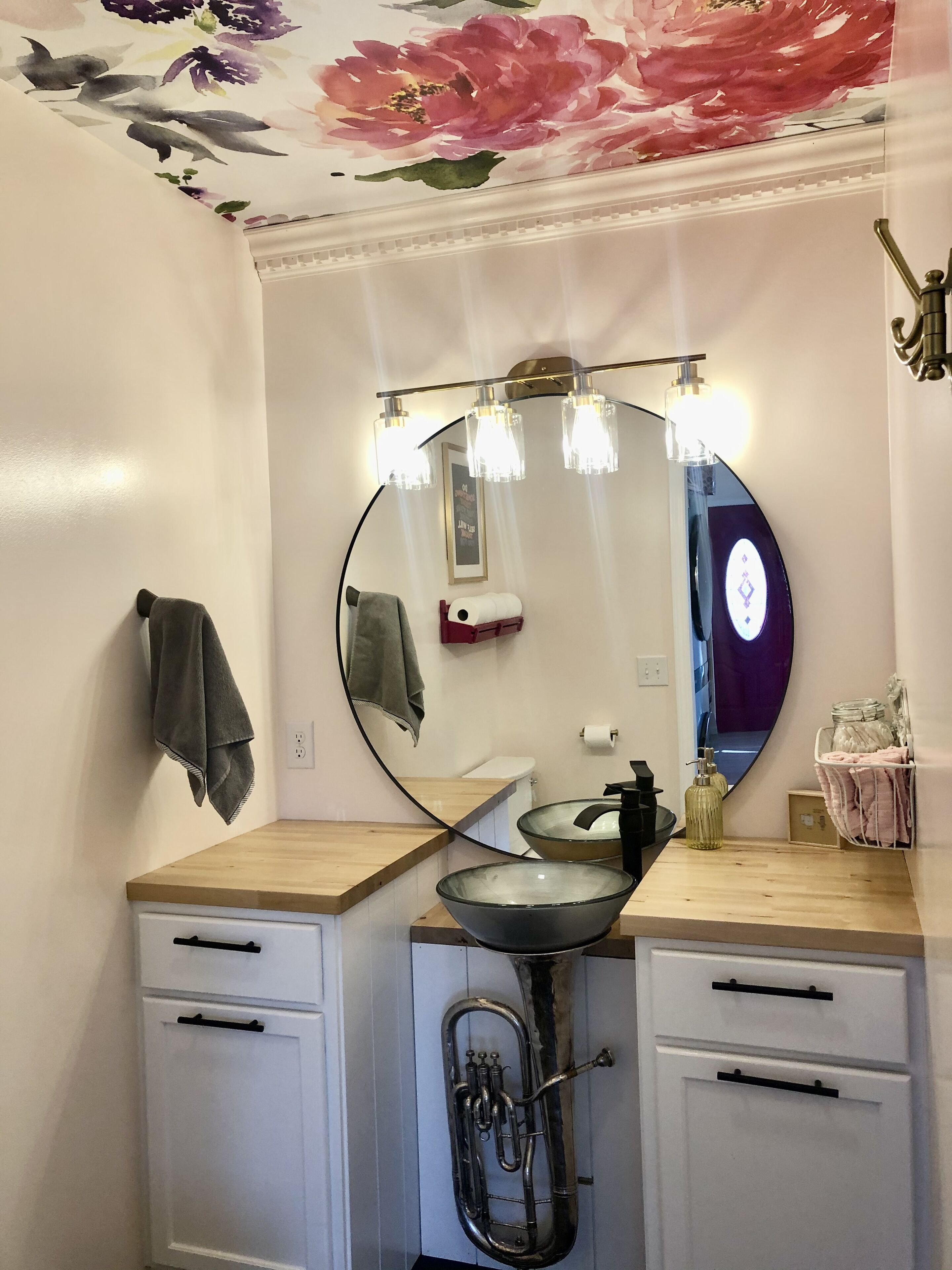 シャワー、ヘアドライヤー、タオル、石鹸