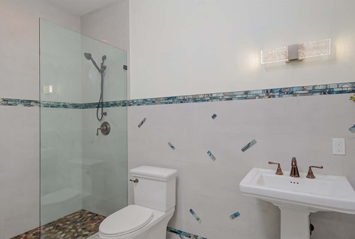 Photo 26 of Luxury Naples Apartment | Walk to Beach & Pier