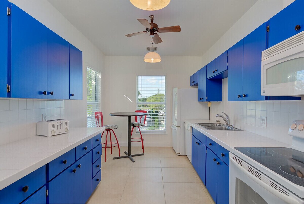 Photo 7 of Luxury Naples Apartment | Walk to Beach & Pier