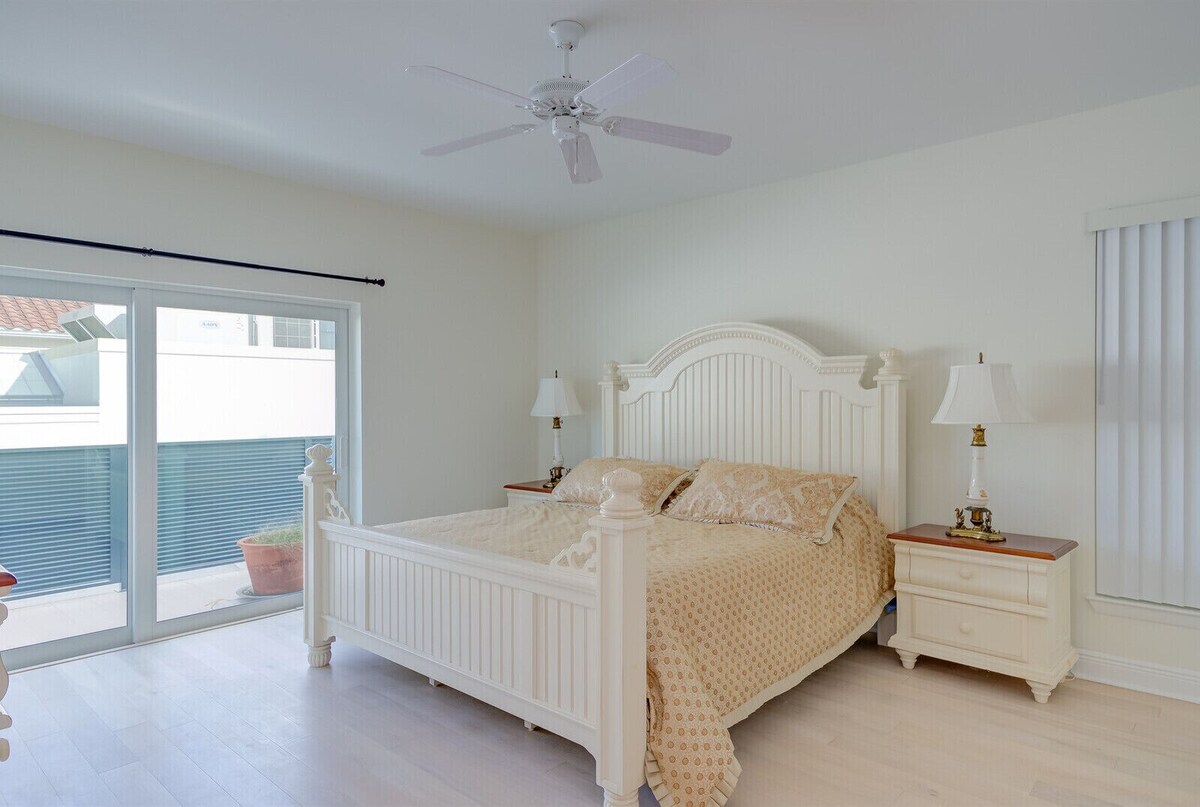 Photo 3 of Luxury Naples Apartment | Walk to Beach & Pier