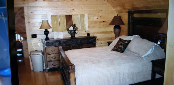 2 bedrooms, WiFi - Cabin at the foot of the Great Smokey Mt. national park! (Gatlinburg)