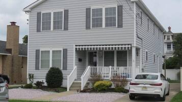 Kondominium (NW125 East 19th Ave-2nd-Floor) | Eksterior