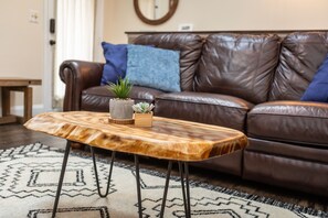 Smart-TV, peis, videospill og DVD-spiller