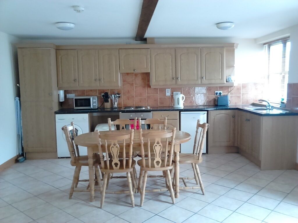 Irish Stone Cottage 1 mile from Charles Fort