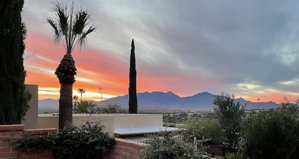 Arizona Townhouse with Stunning Mountain View