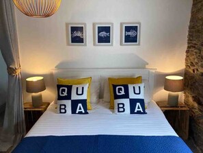 2 chambres, fer et planche à repasser, Wi-Fi gratuit, draps fournis