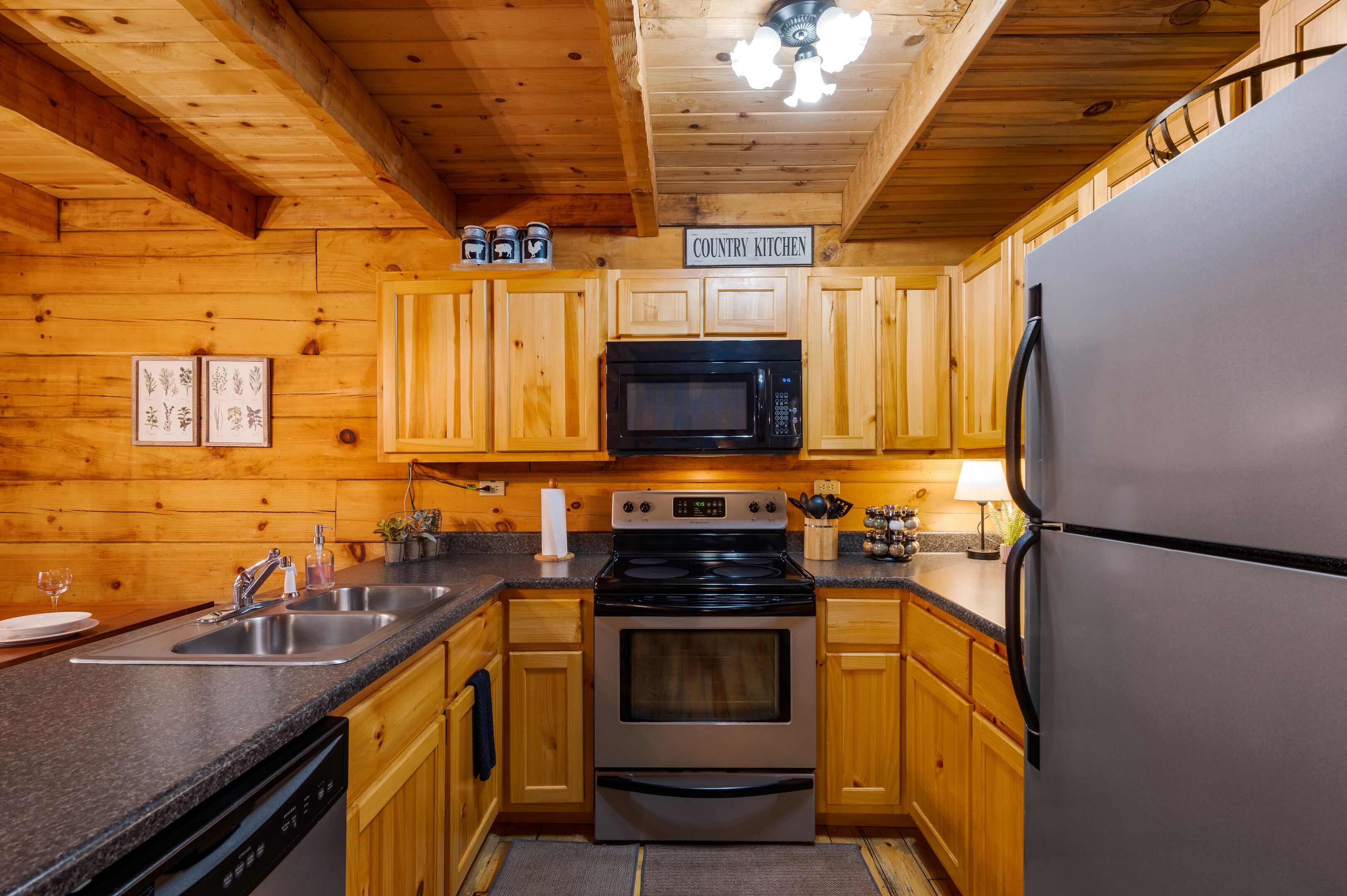 Kühlschrank, Ofen, Herdplatte, Geschirrspüler