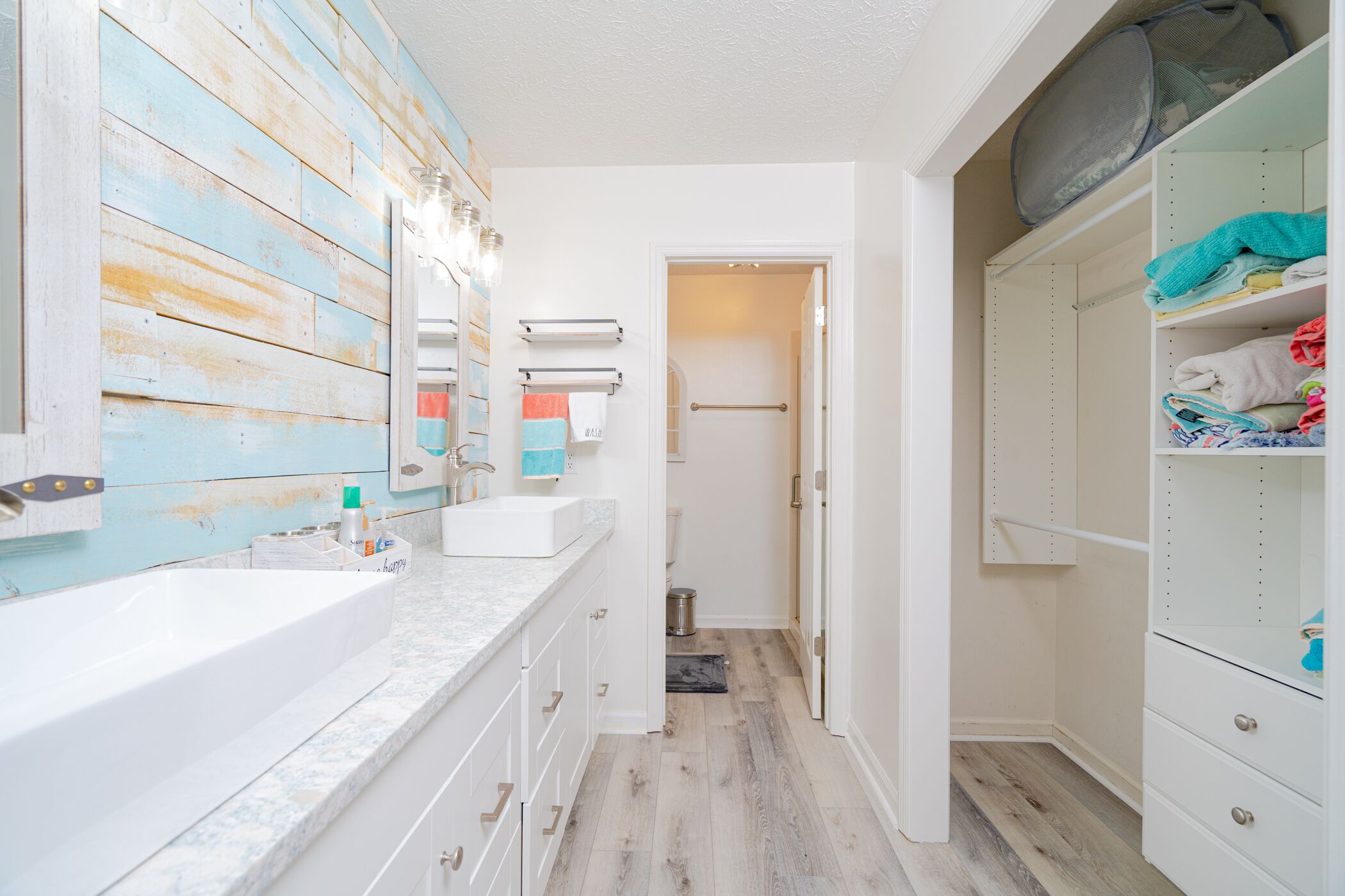 Wake up to those views daily!