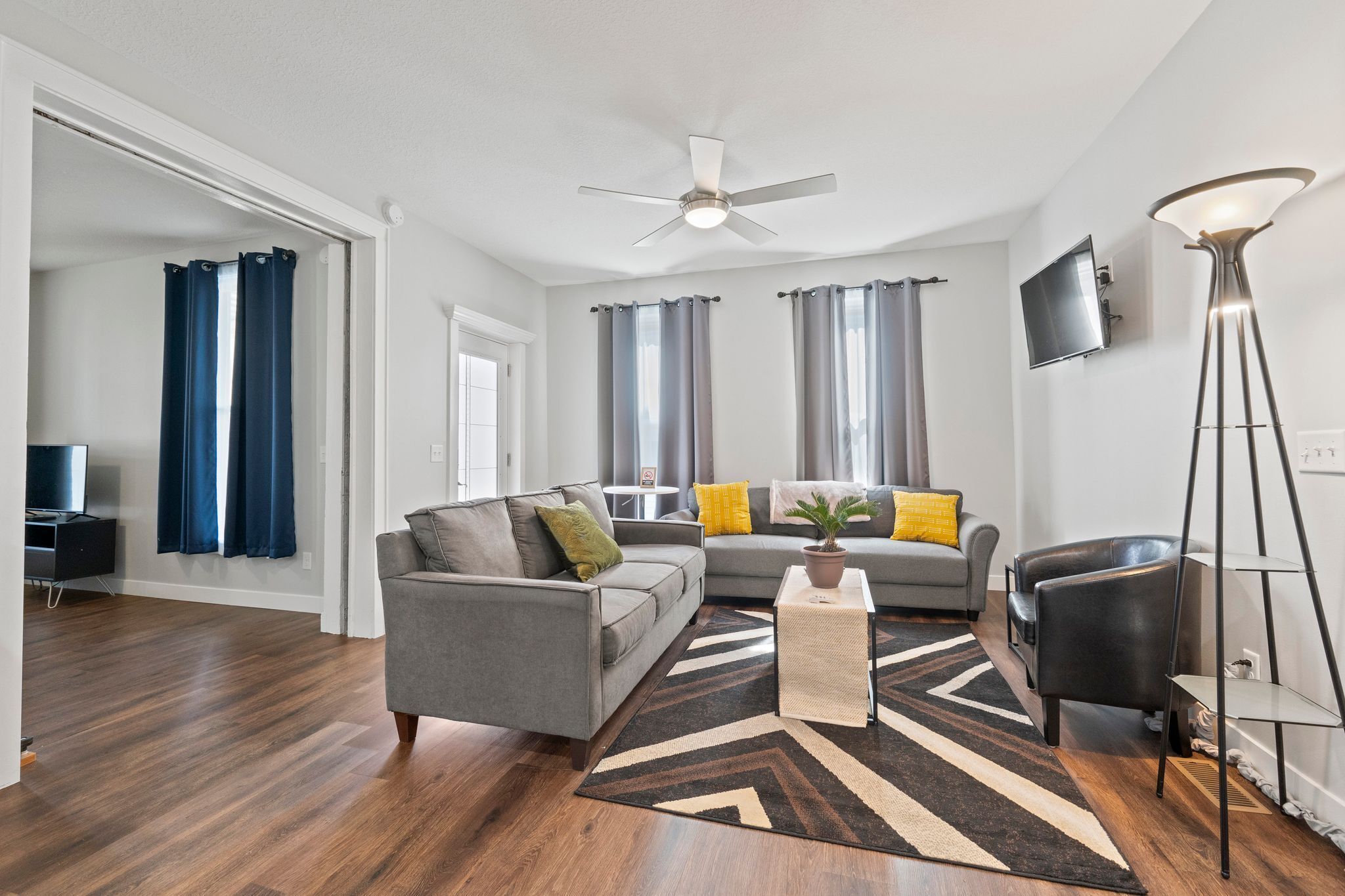 Downtown Fort Wayne, Triplex- Apt A