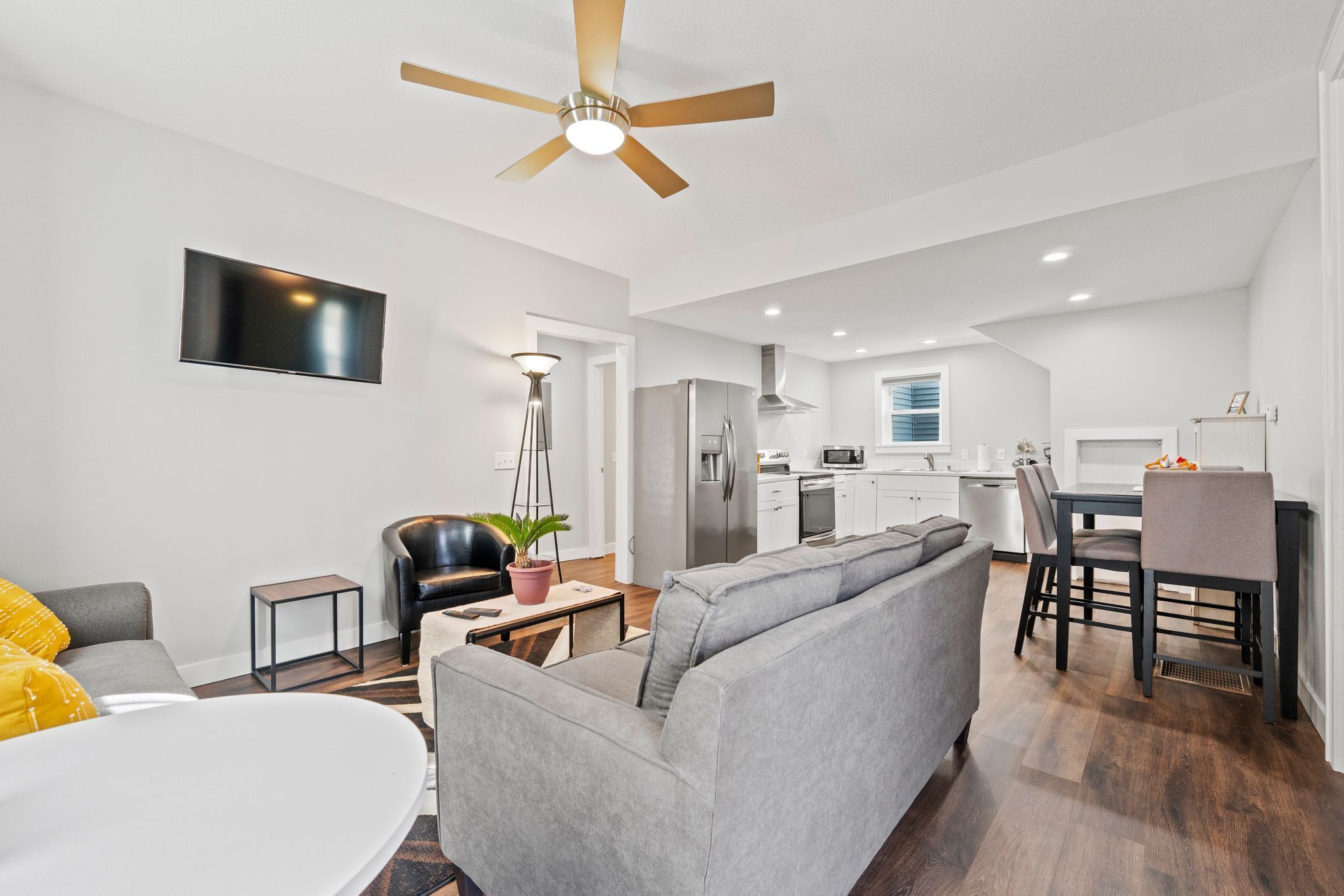 Downtown Fort Wayne, Triplex- Apt A