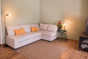 TV - S255 - Sirolo, new three-room apartment a stone's throw from the center (Sirolo)