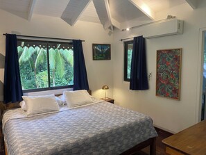 3 Schlafzimmer, Zimmersafe, Schreibtisch, Bügeleisen/Bügelbrett